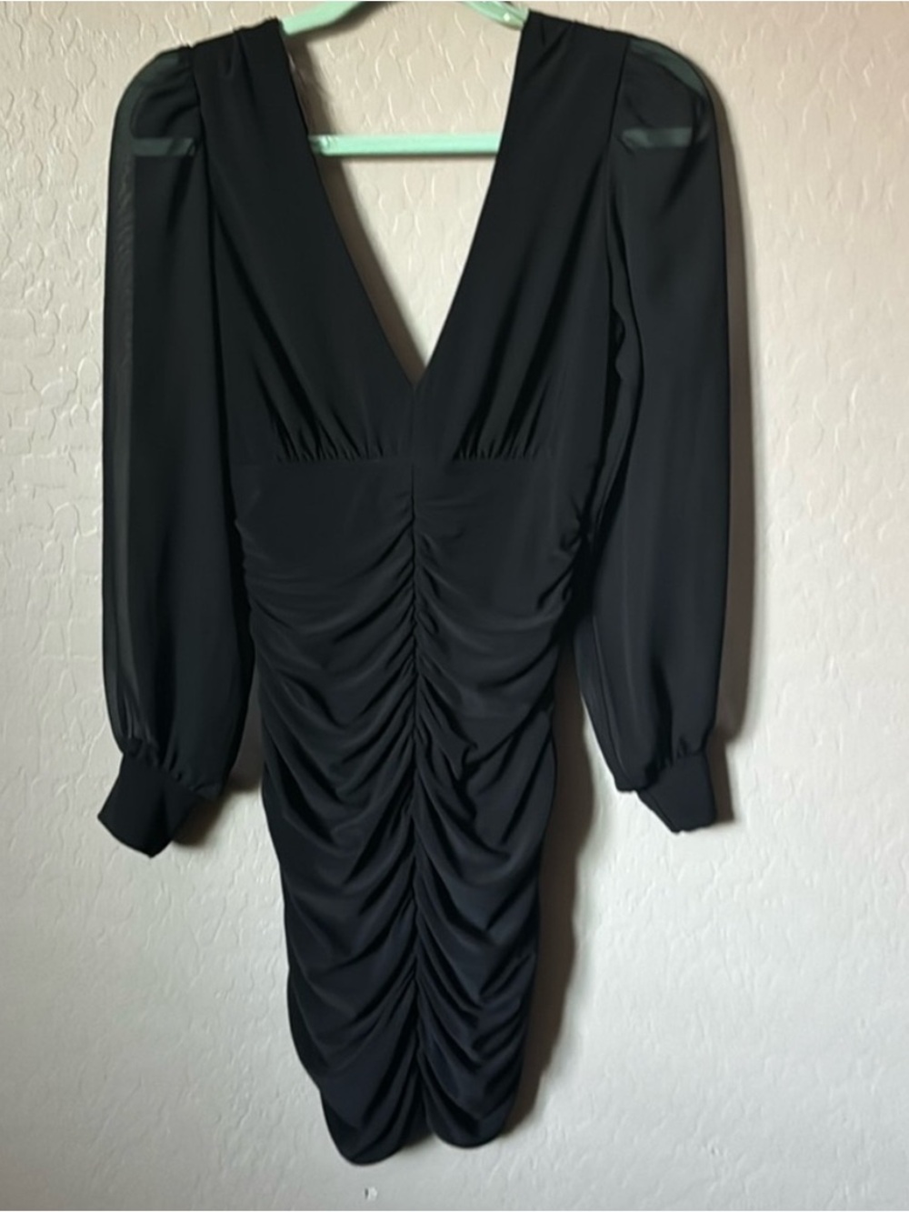Black Ruched V-Neck Long Sleeve Dress